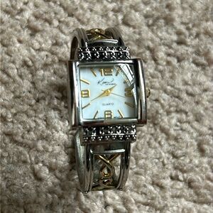 Kim Rogers women’s vintage two tone bracelet bangle watch one size‎ extends